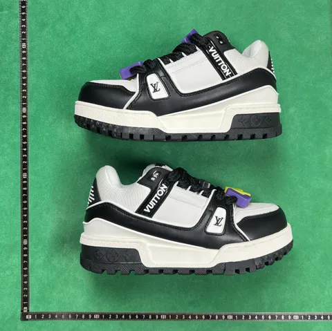 Louis Vuitton Trainer Maxi - Black & White Trainer