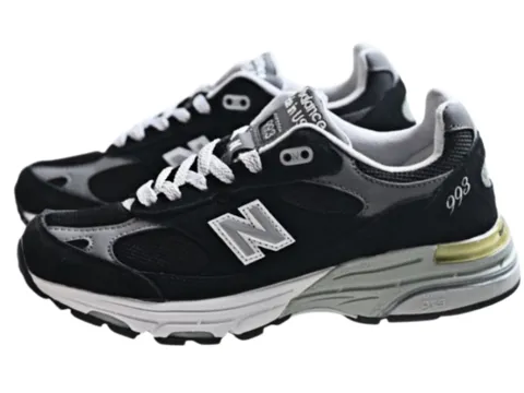 New Balance MR993