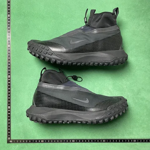 Nike ACG Mountain Fly Low