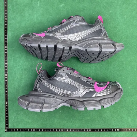 Balenciaga 3XL Toe Spray