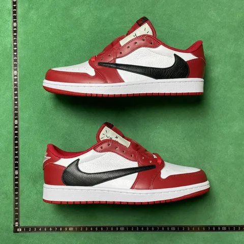 Jordan Air Jordan 1 Retro Low "Chicago"