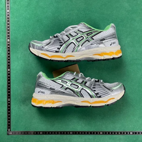 Asics Gel-Kayano 12.1 - Silver & Yellow