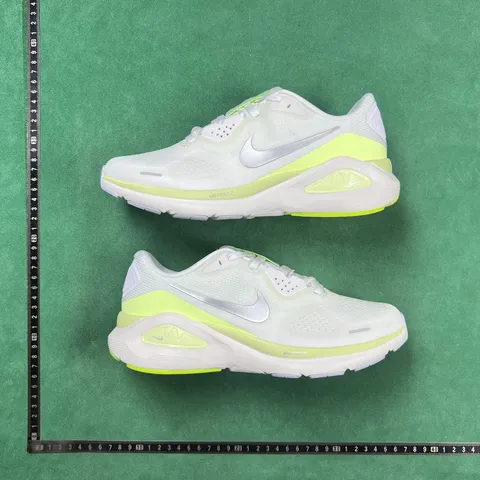Nike Zoom Structure 26 Summit