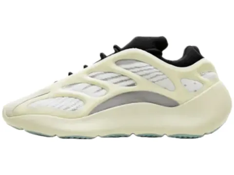 Adidas Yeezy 700