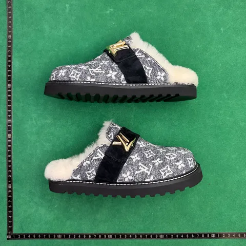 Louis Vuitton Winterbreak