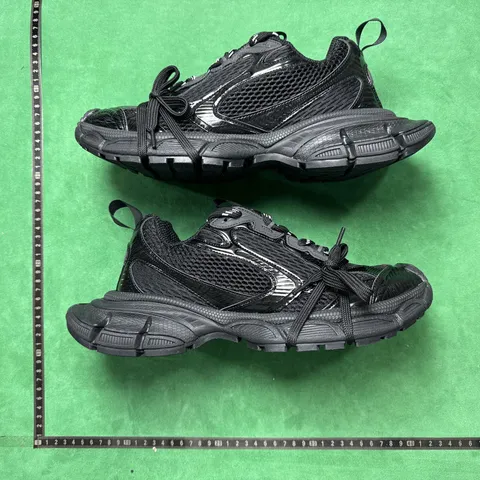 Balenciaga 3XL - Black