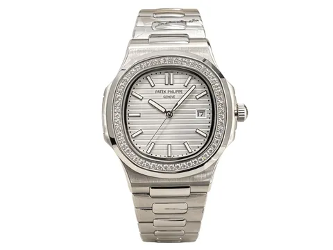 Patek Philippe [NAUTILUS] - Grey Diamond Bezel