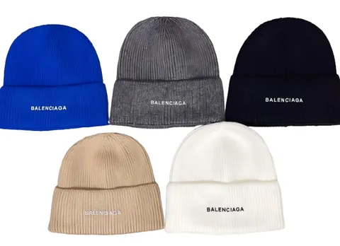 Balenciaga Knitted Hat - Logo Beanie Multi-Colour