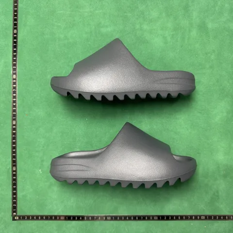 Adidas Originals Yeezy Slide