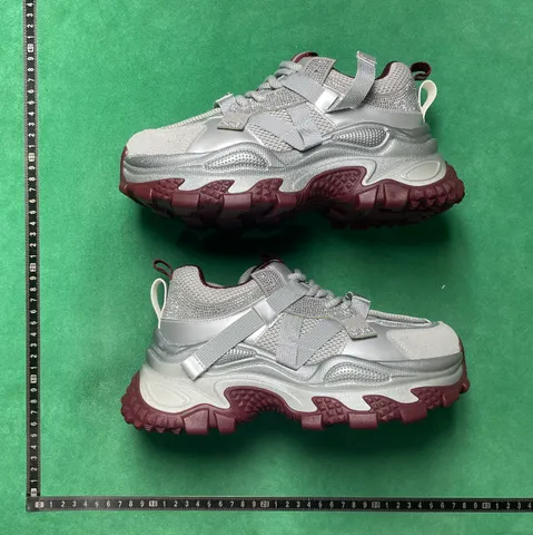 Gg-Cc - Silver & Burgundy