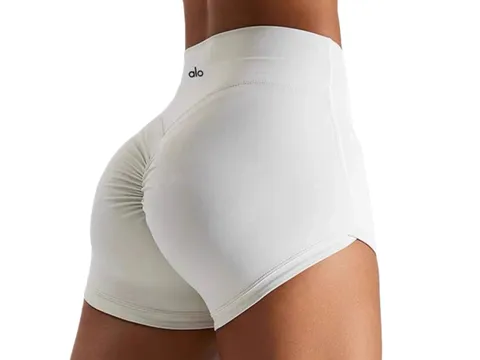 Alo Short - White Scrunch