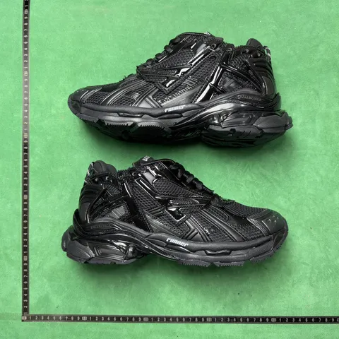 Balenciaga 7.0 Runner Graffiti - Triple Black, GO7 Batch