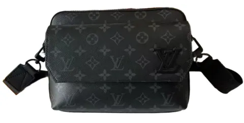 Louis Vuitton Bag - Black Monogram Messenger