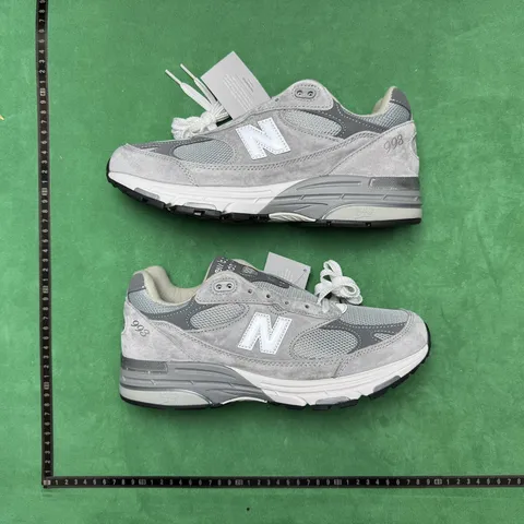 New Balance NB 993