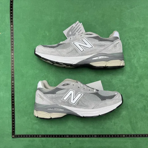 New Balance NB 990v3