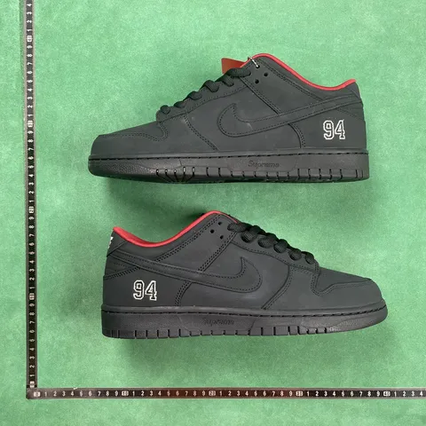 Nike x Supreme Dunk SB Low