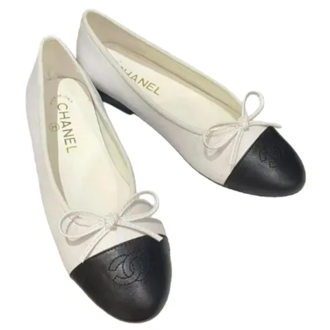 Chanel Head shoes