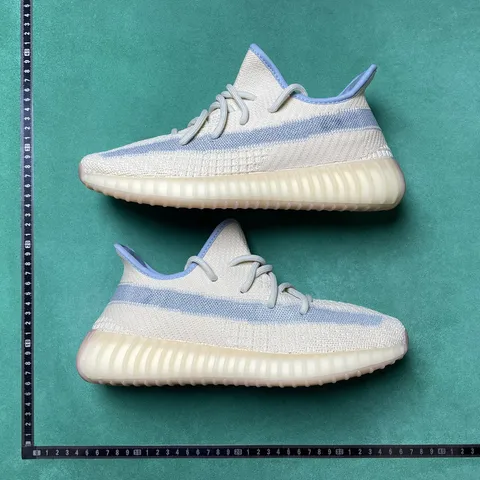 Adidas Originals Yeezy Boost 350 V2 - Blue Tint