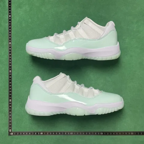 Air Jordan 11 Retro Low