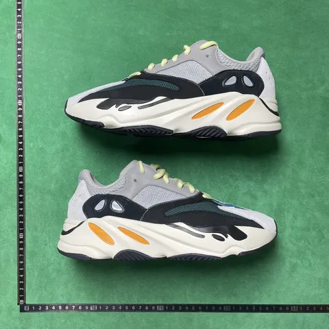 Adidas Originals Yeezy 700 boost