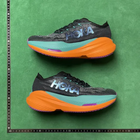 Hoka One One Mach X 2