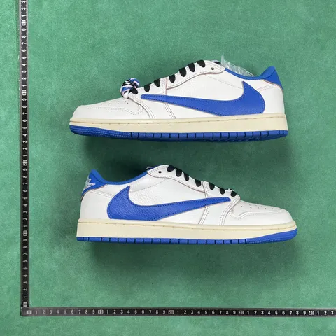 Travis Scott x Fragment Design x Air Jordan 1 Low