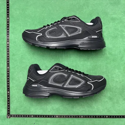 Dior B30 - Black