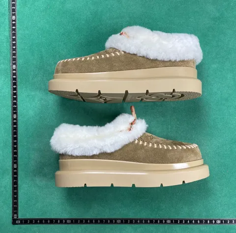 Louis Vuitton Cortina
