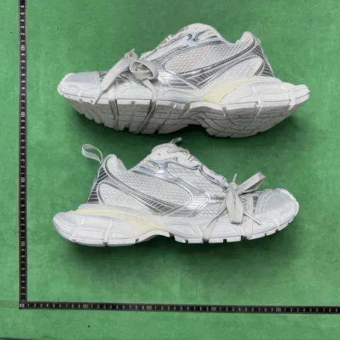 Balenciaga 3XL - White