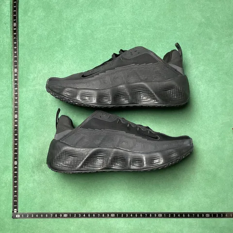 Nike Ava Rover - Triple Black