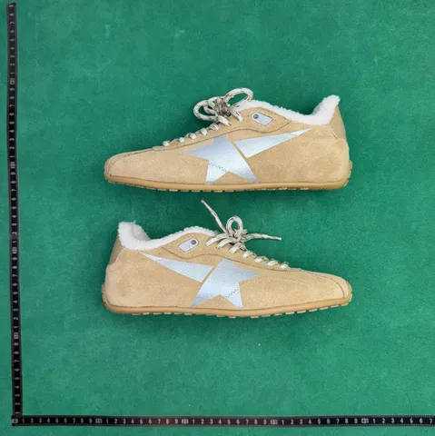 Golden Goose Marathon Speed - Tan Suede Silver Star