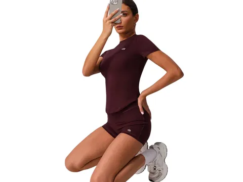 Alo Tee - Burgundy Fitted, Cinched