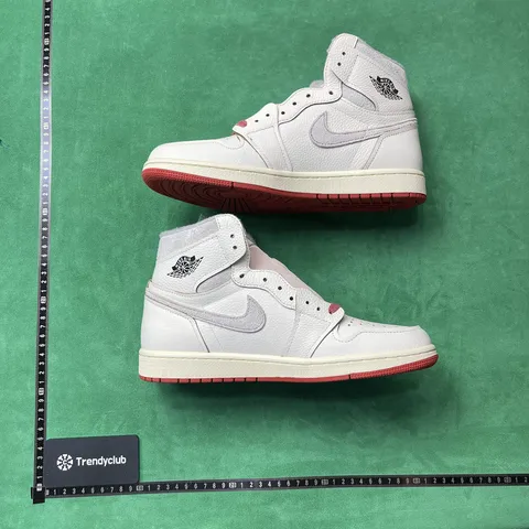 Air Jordan 1 High