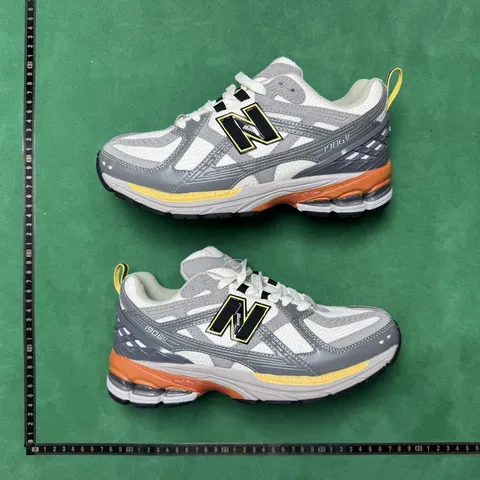 New Balance NB 1906R - Silver & Orange