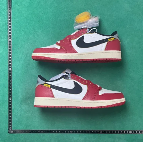 Trophy Room x Jordan Air Jordan 1 Low OG