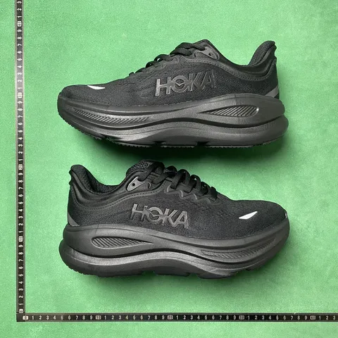 Hoka One One Bondi 9